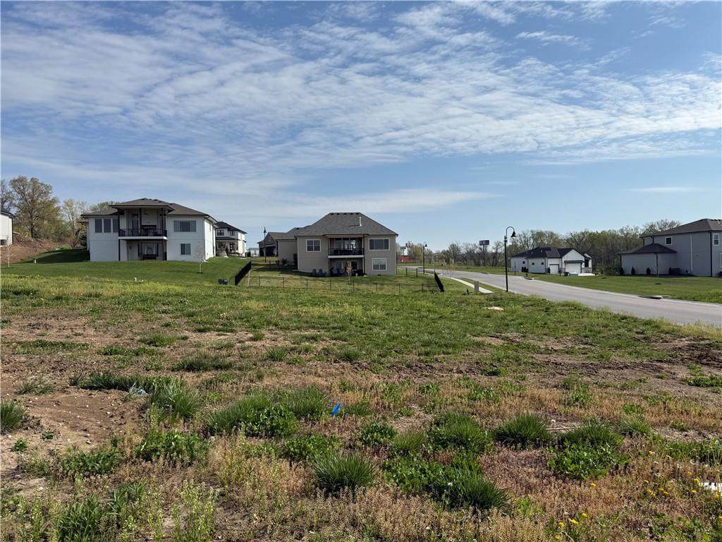 2613 Crestview Street - Photo 1