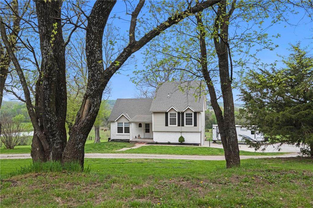 28274 311th Street - Photo 1