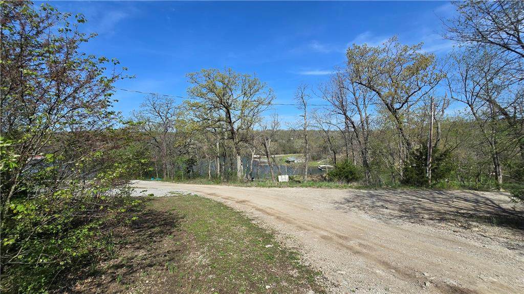 4 Locust Road - Photo 1