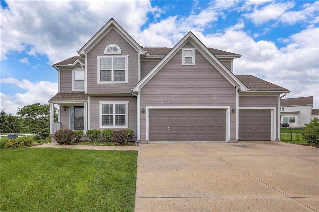 812 Stablewood Circle - Photo 1