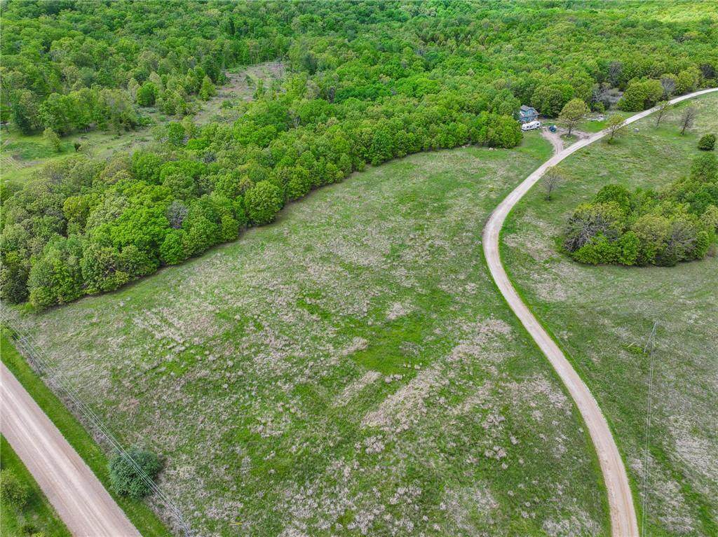 11375 50 Road - Photo 1