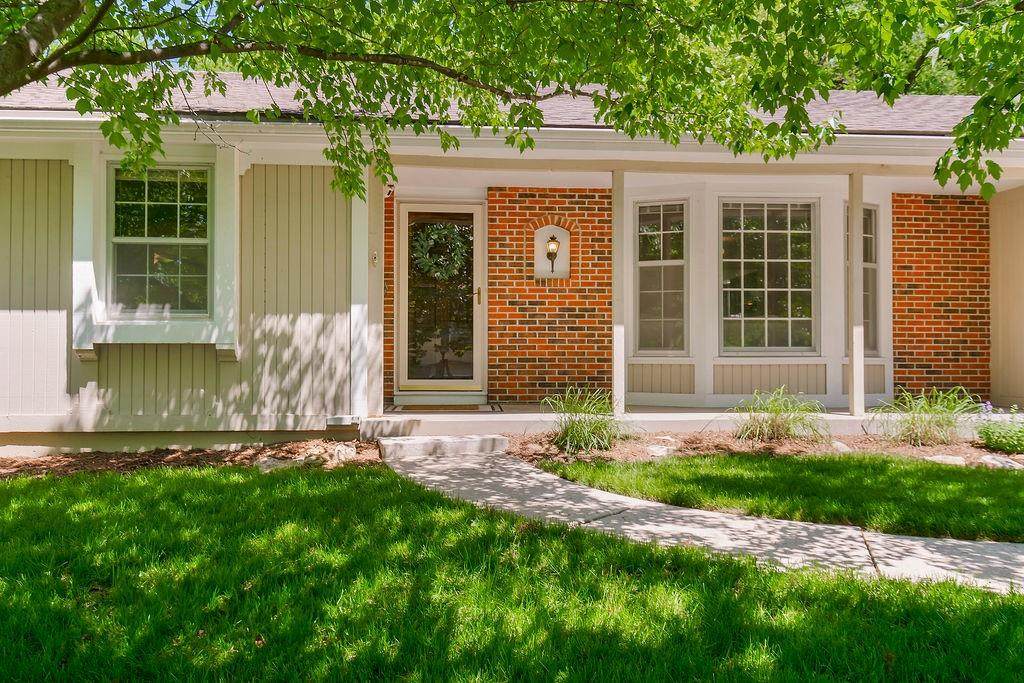 1222 Queens Place - Photo 1