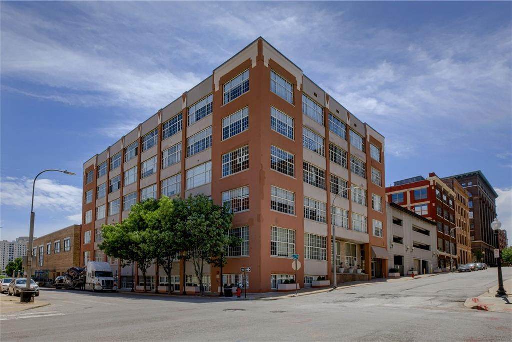 321 7th Street - Photo 1
