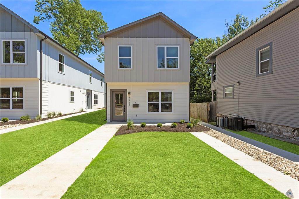 4527 Forest Avenue - Photo 1