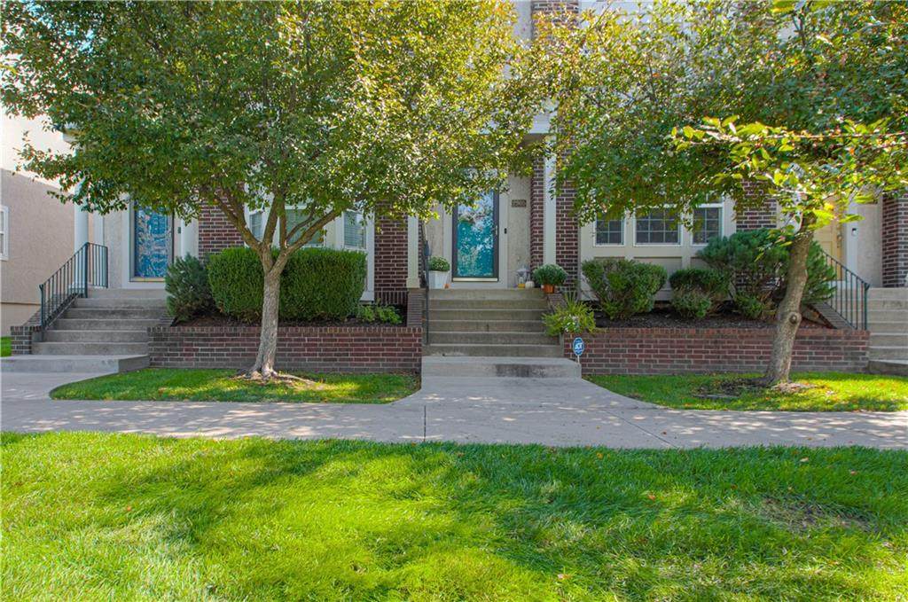 2905 Gentry Park N/A - Photo 1