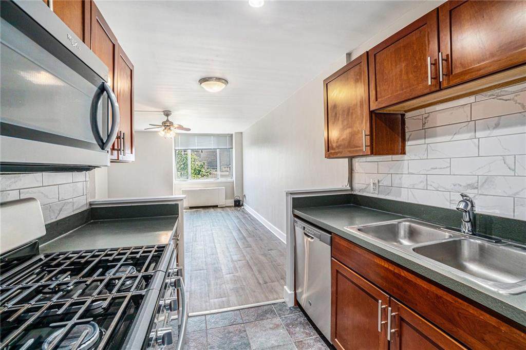 600 8th Street - Photo 1