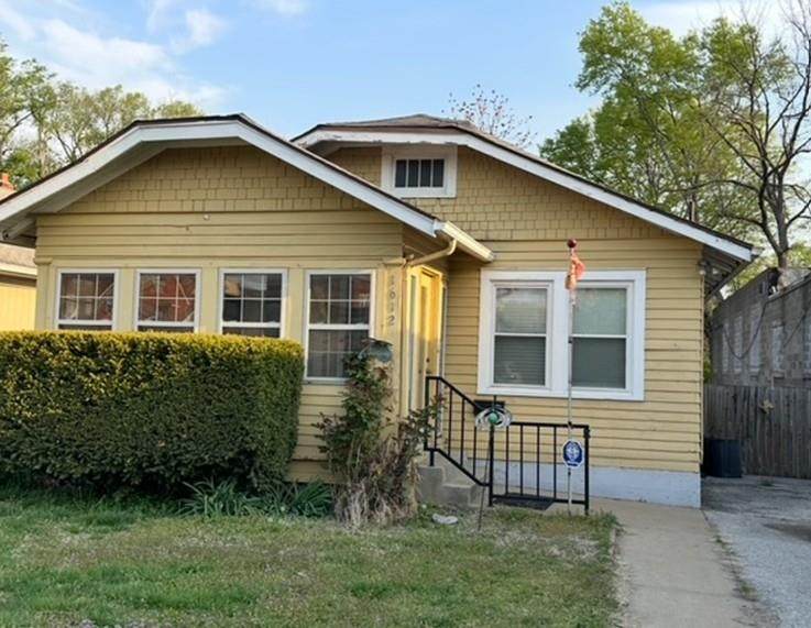1612 Nebraska Avenue - Photo 1