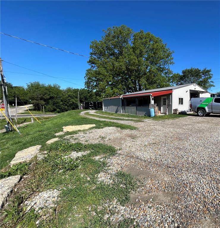 412 Locust Street - Photo 1