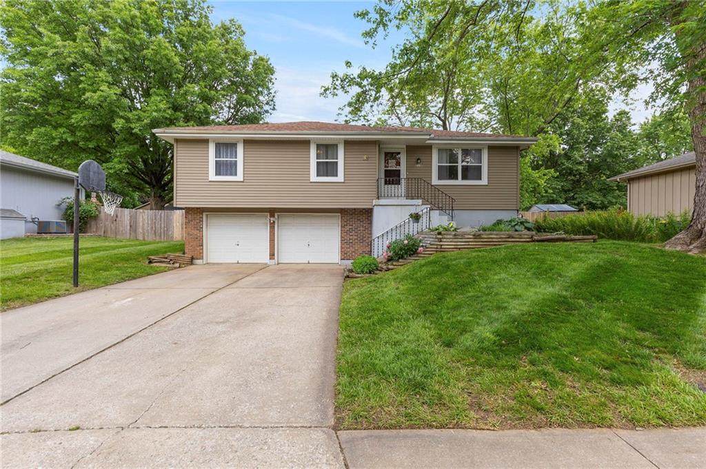 215 Country Lane - Photo 1