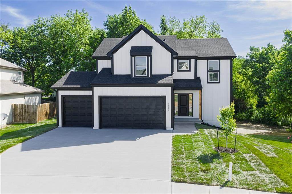 11147 Rowland Avenue - Photo 1