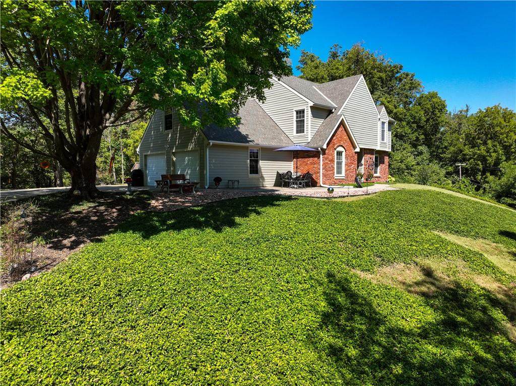 409 Summer Street - Photo 1