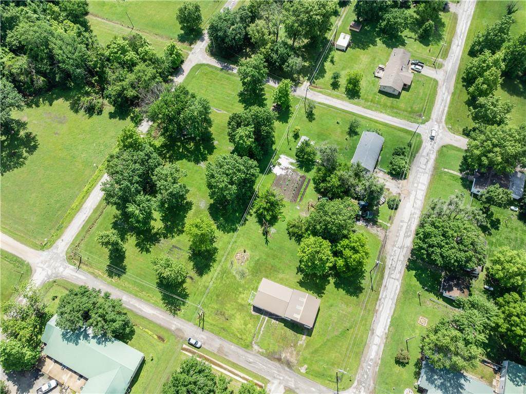1000 Pine Street - Photo 1