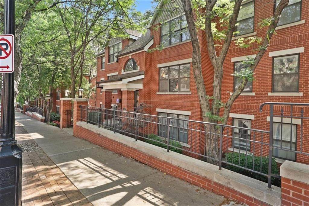 935 Washington Street - Photo 1