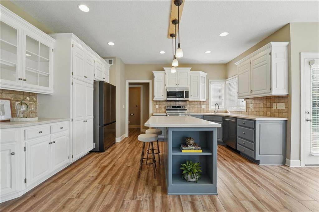 4904 162nd Street - Photo 1