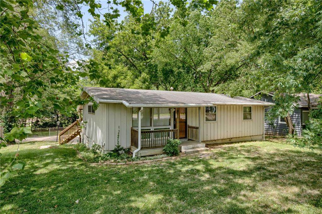 4400 Brighton Avenue - Photo 1
