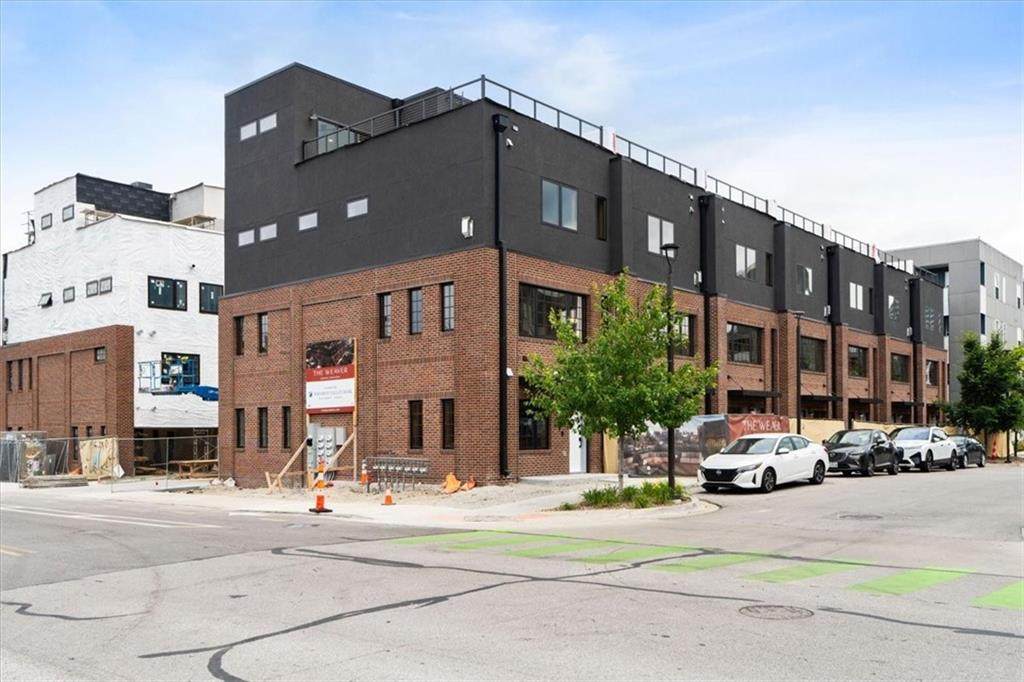 529 19th Street - Photo 1