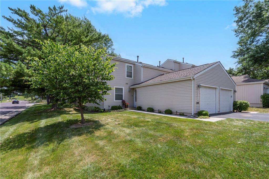 8598 108 Place - Photo 1
