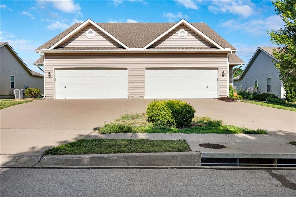 9338 Gower Avenue - Photo 1
