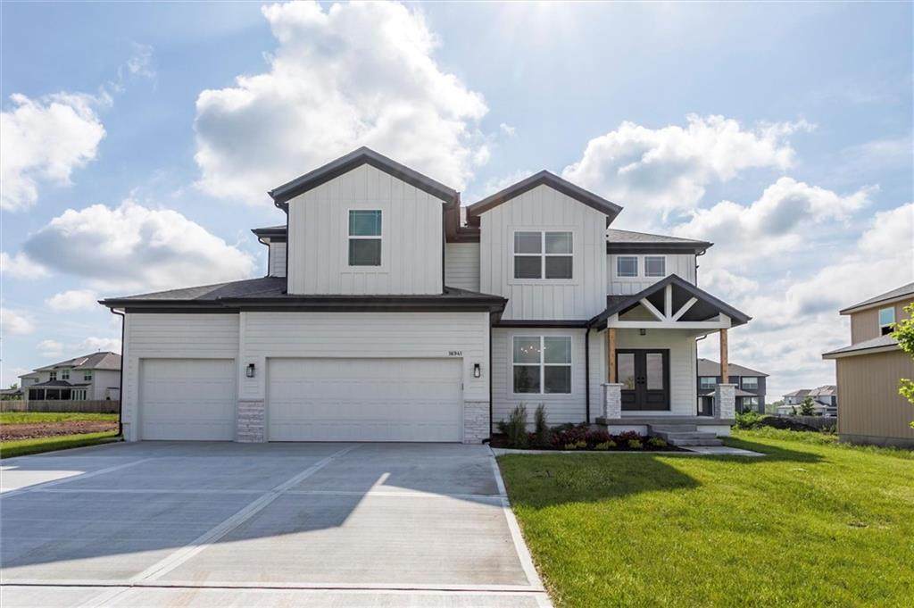 16941 Brentwood Street - Photo 1