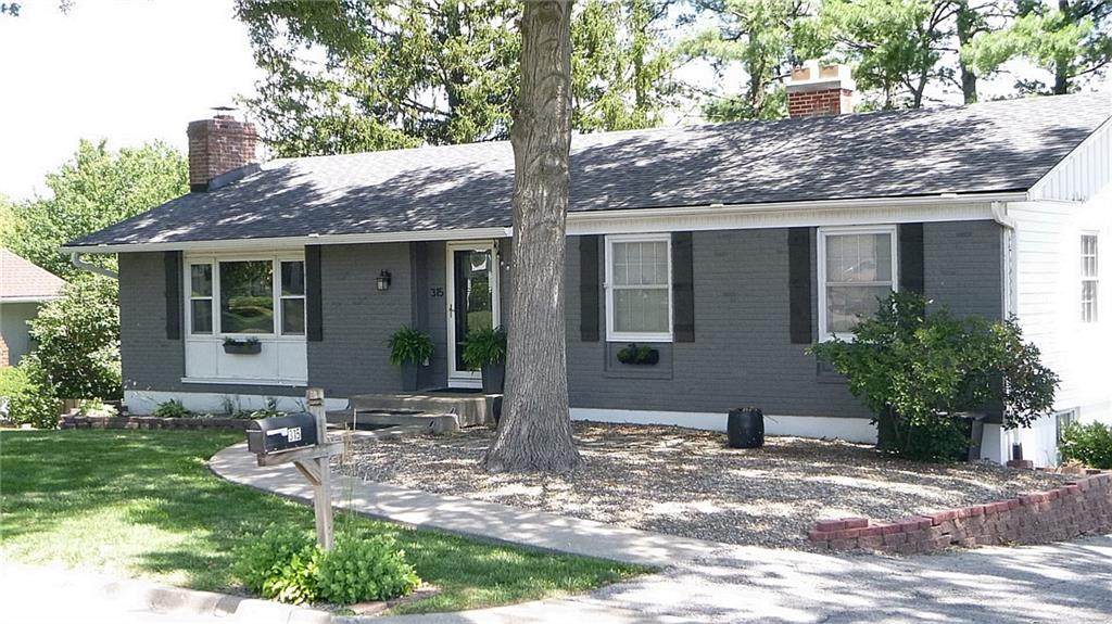 315 Vista Lane - Photo 1