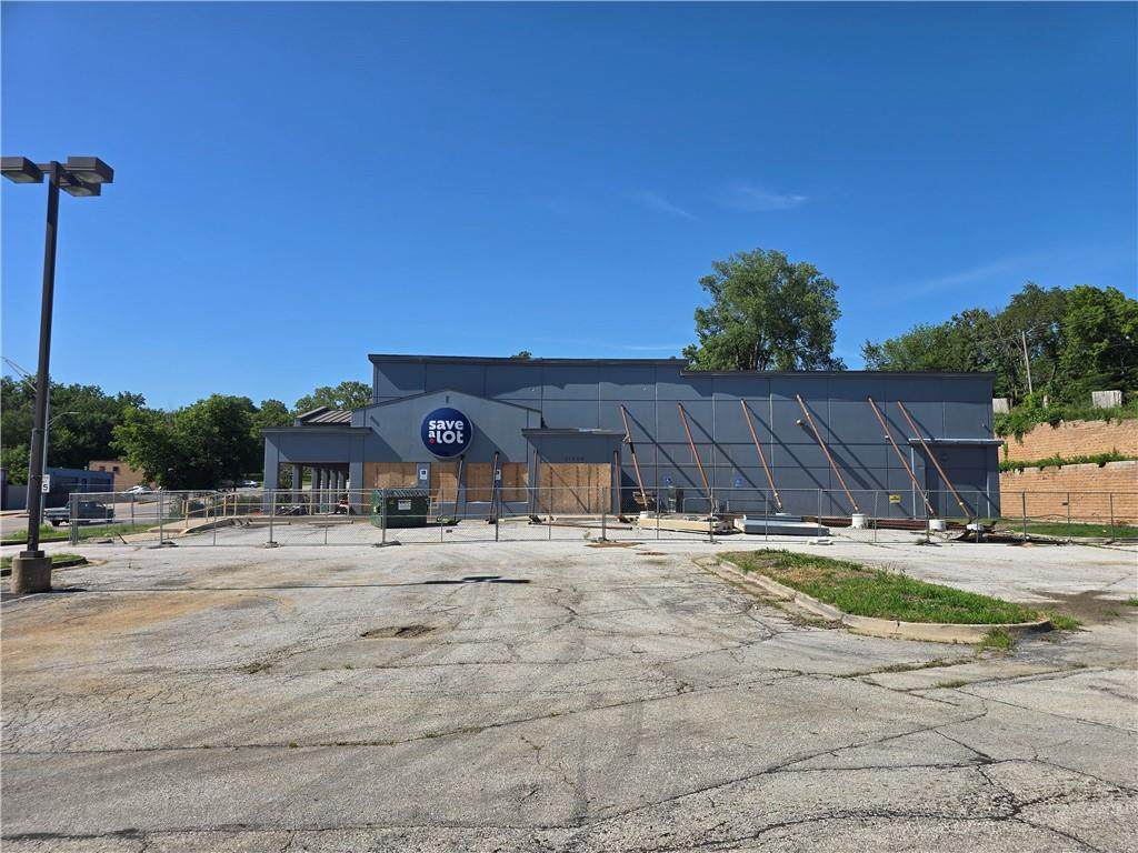 11200 Truman Road - Photo 1