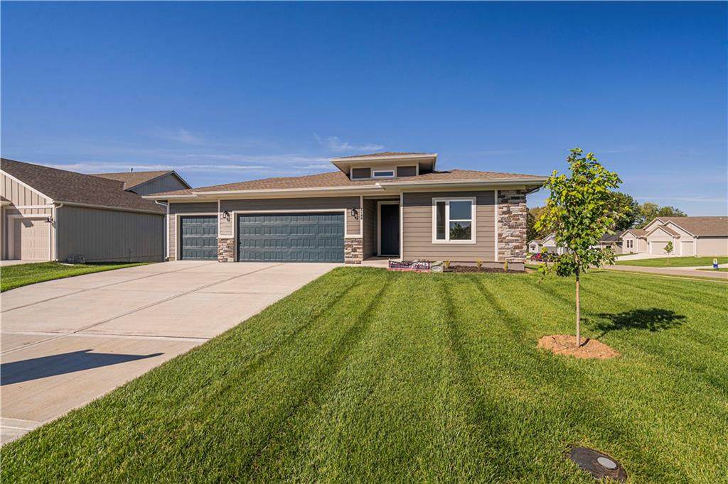 7936 80th Terrace - Photo 1