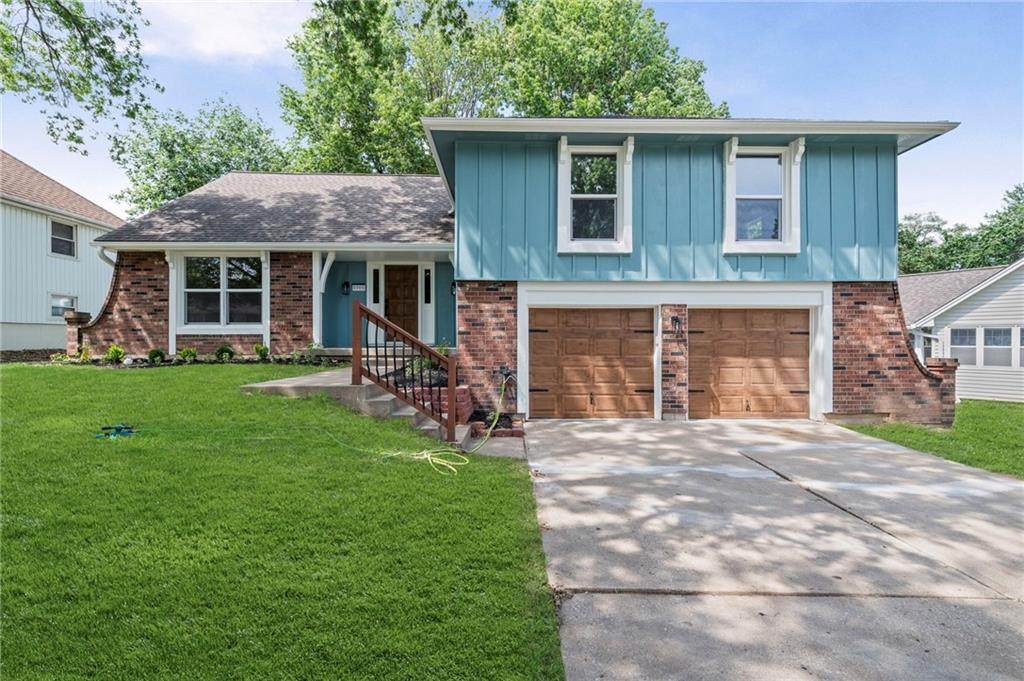 8900 81st Street - Photo 1