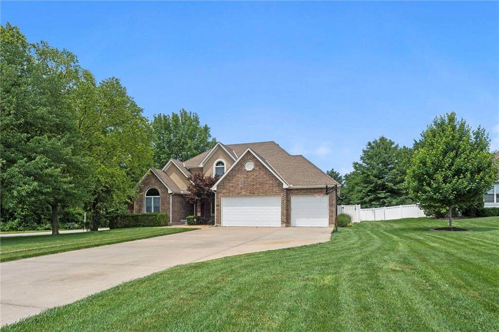 4505 Bittersweet Lane - Photo 1
