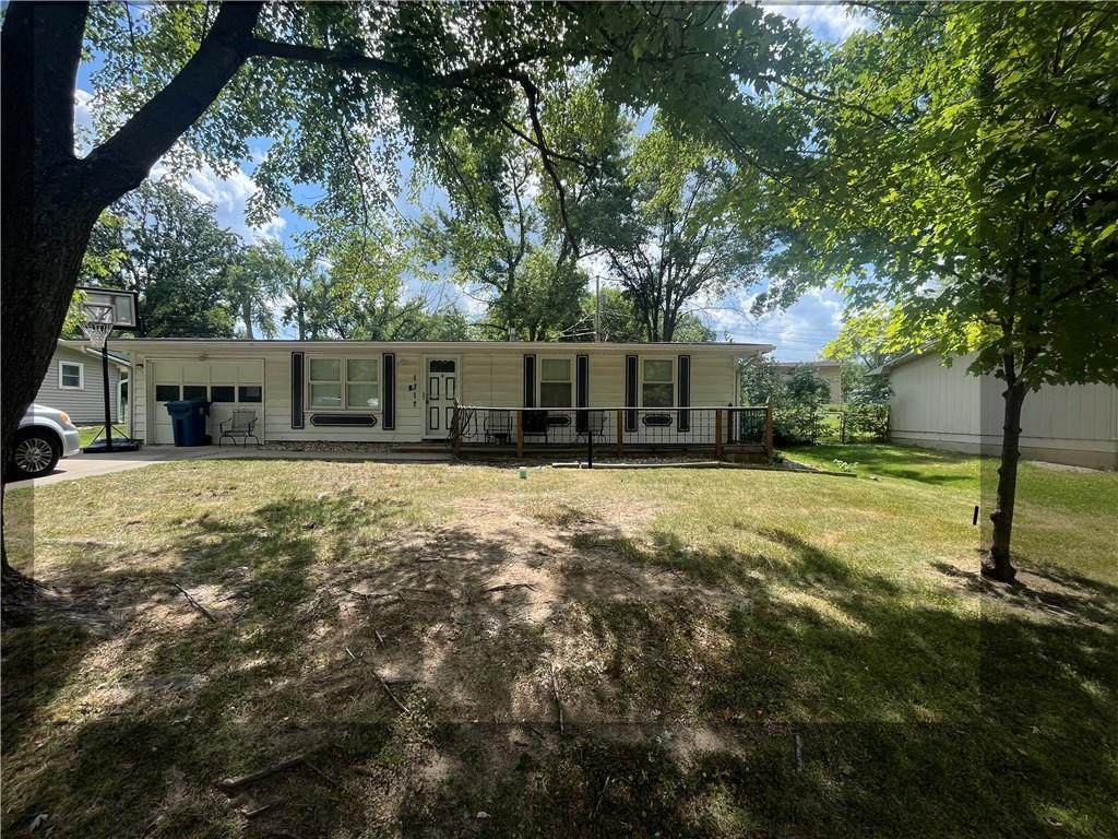 1317 Park Lane - Photo 1