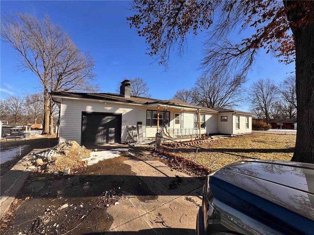 3649 Park Avenue - Photo 1