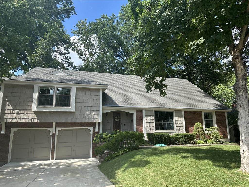 4924 96th Street - Photo 1
