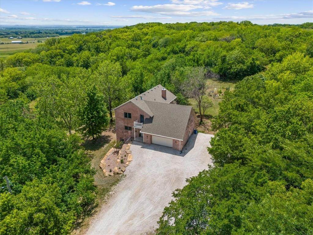 24900 Chieftain Road - Photo 1