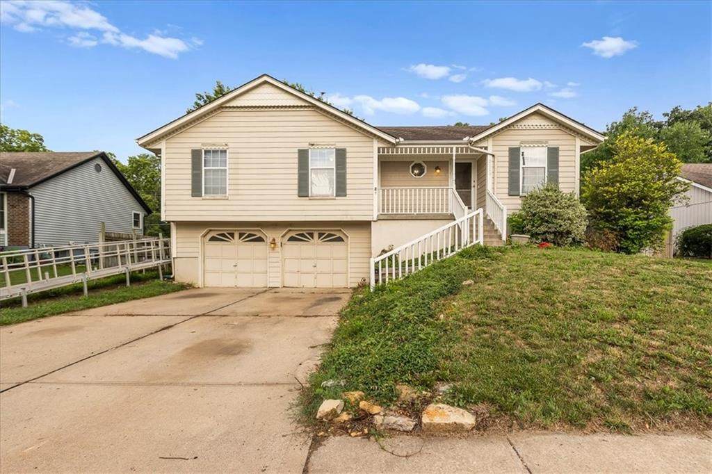 3216 Bryn Mawr Drive - Photo 1