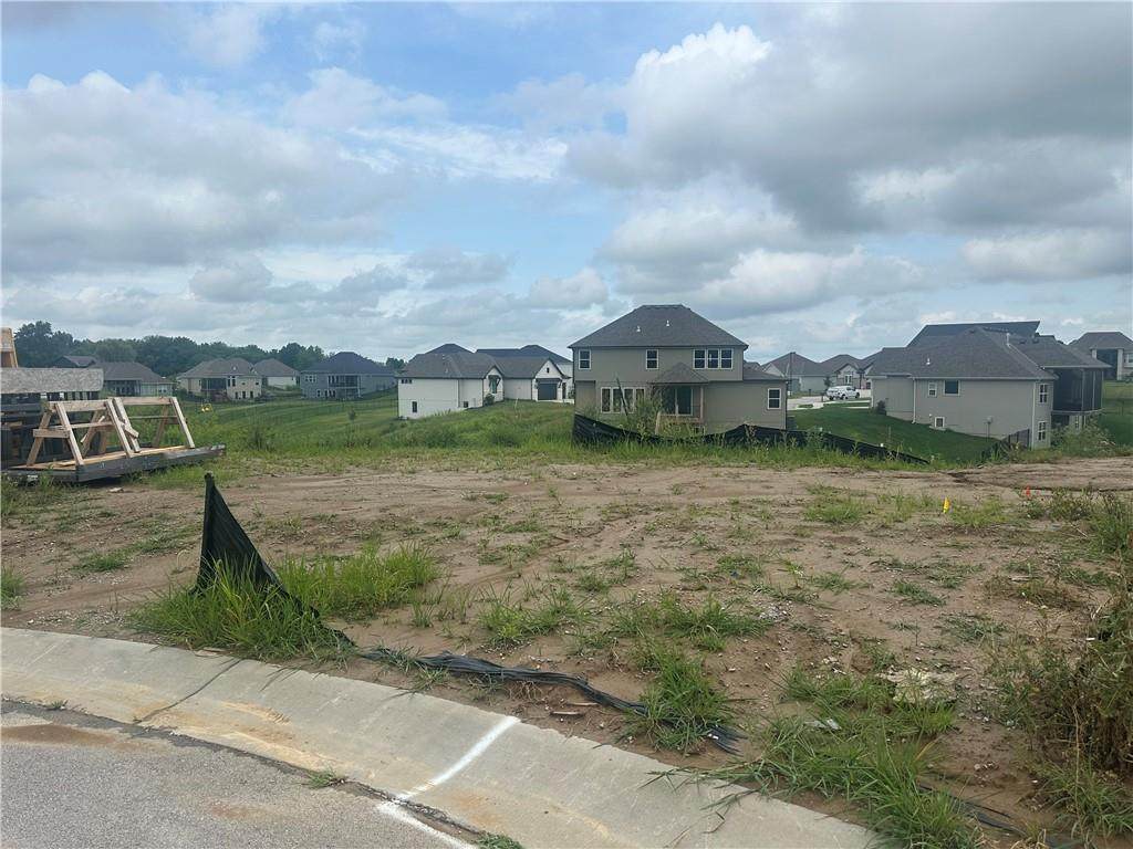 7070 Yulich Court - Photo 1
