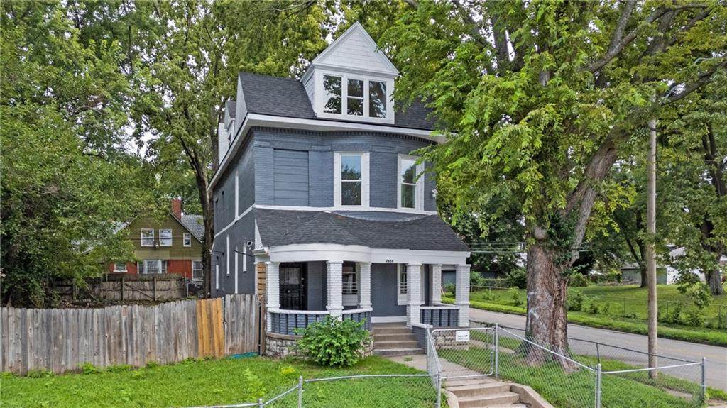 2658 7th Street - Photo 1