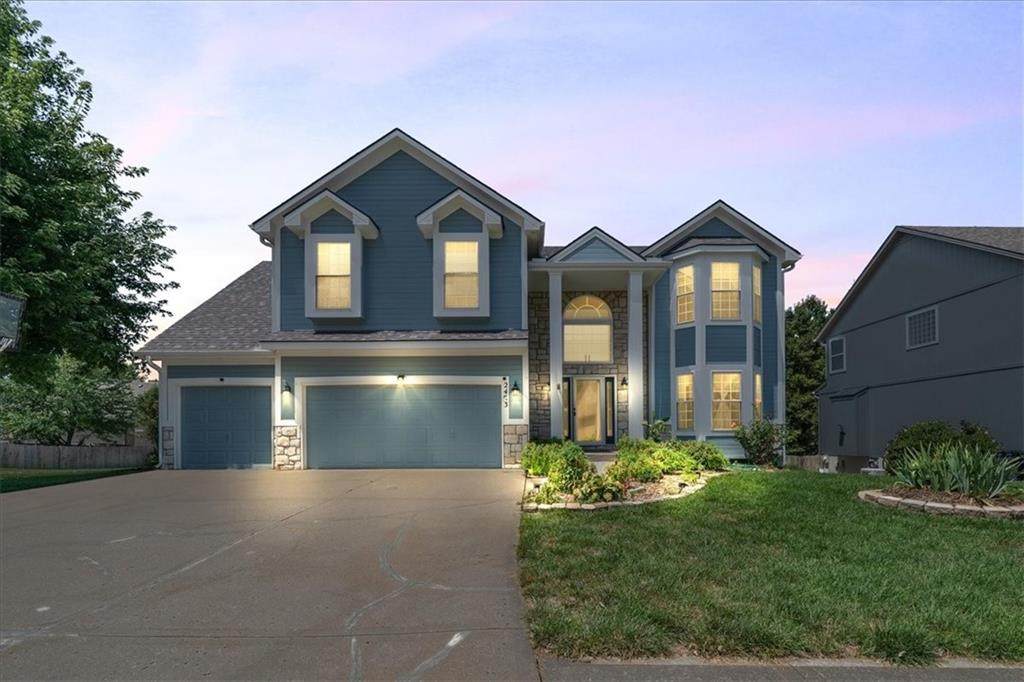 2403 Cove Drive - Photo 1