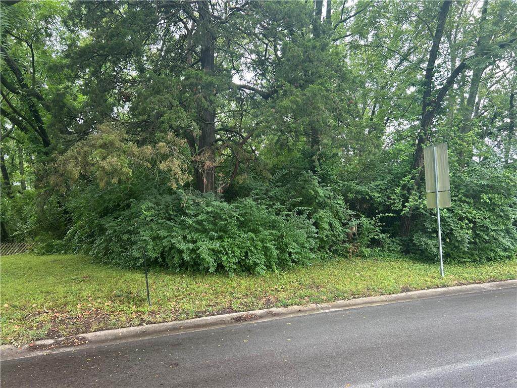 1105 Santa Fe Trail - Photo 1