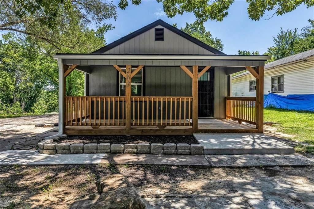 263 14th Street - Photo 1