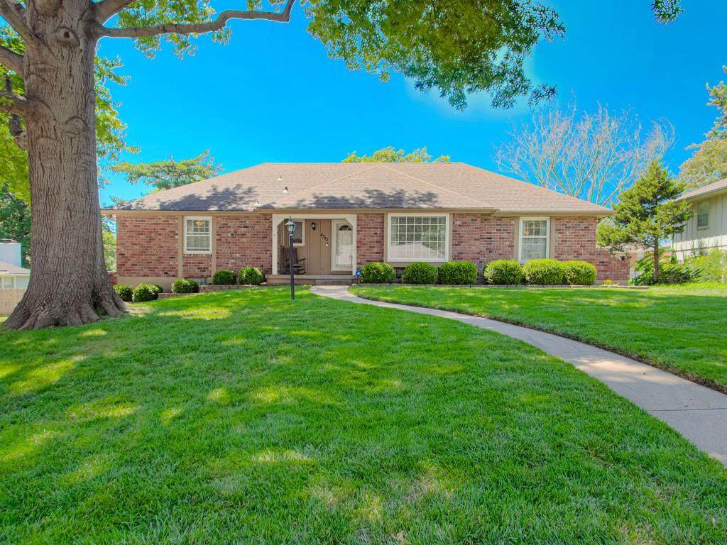 4312 Greenwich Lane - Photo 1