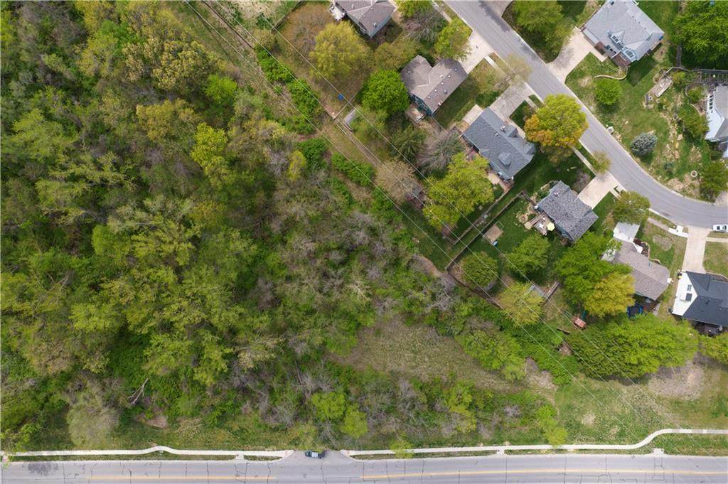 W 48th Street - Photo 1