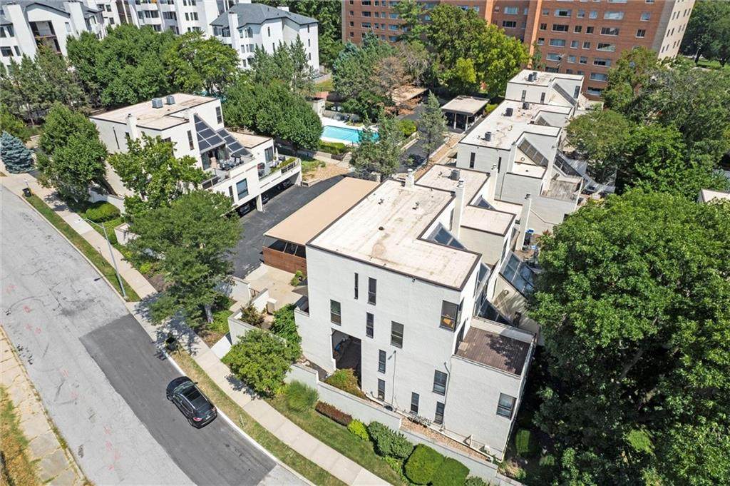 4559 Walnut Street - Photo 1