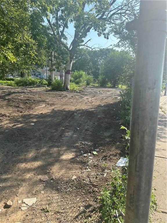 6108 7 Street - Photo 1