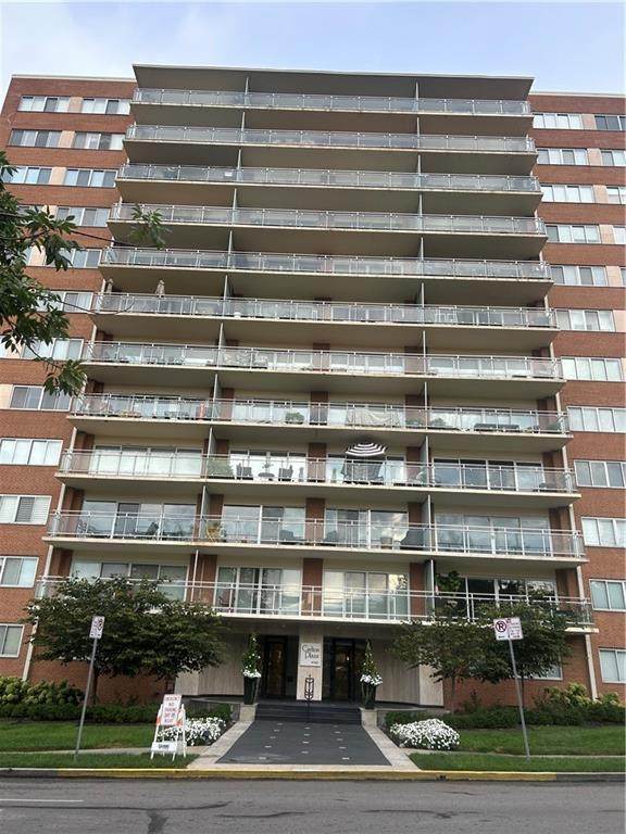 4740 Roanoke Parkway - Photo 1