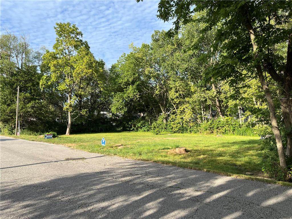 206 Doniphan Street - Photo 1