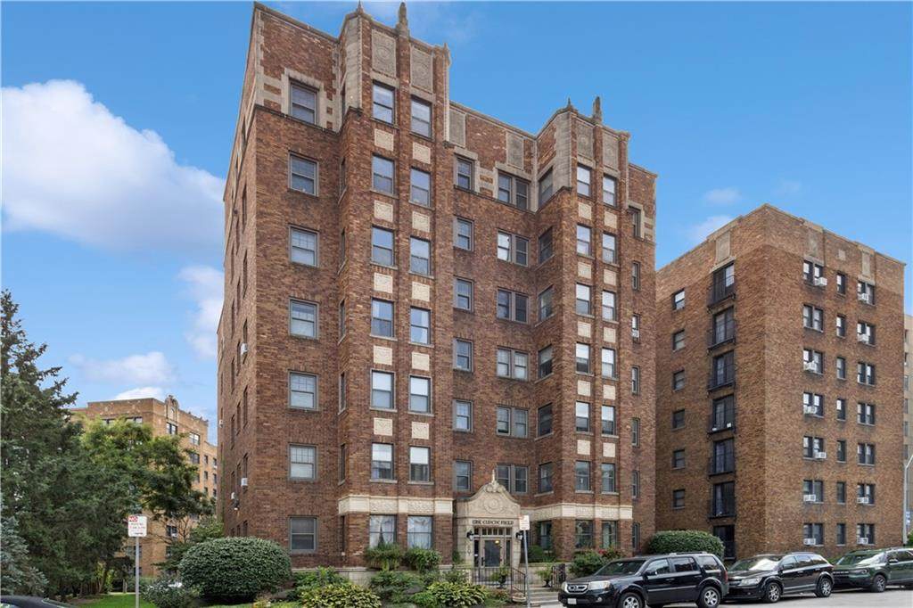 807 48th Street - Photo 1