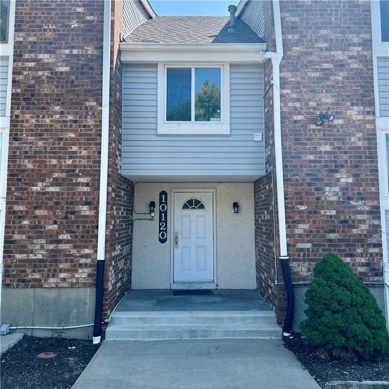 10120 96th Street - Photo 1