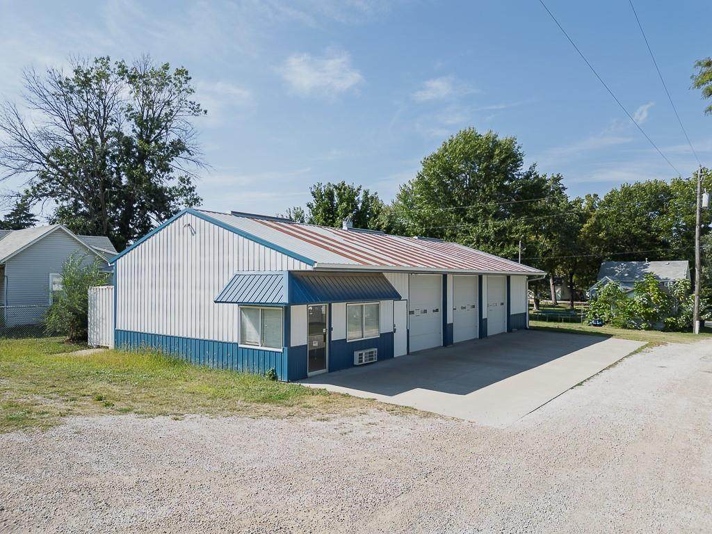 106 Lake Street - Photo 1