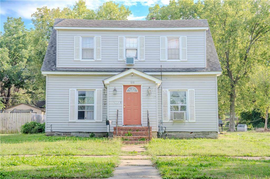 616 Adams Street - Photo 1