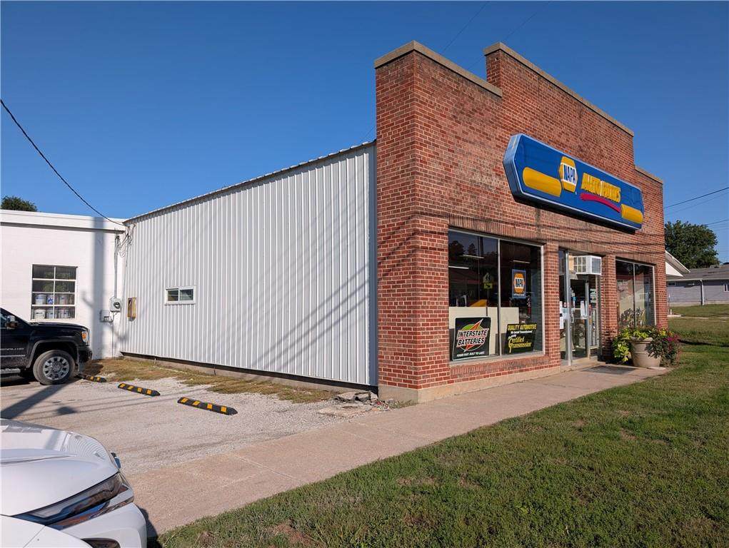 506 S 10th Street - Photo 1