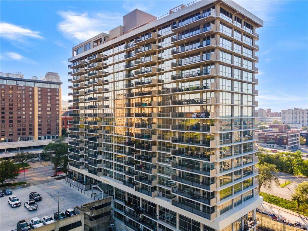 600 Admiral Blvd Boulevard - Photo 1